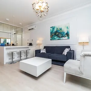 Cristal - Neptun Park By Oneapartments Gdańsk